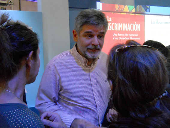 La Discriminación. Edgardo Binstock, Andrea Vogel. Con Daniel Filmus